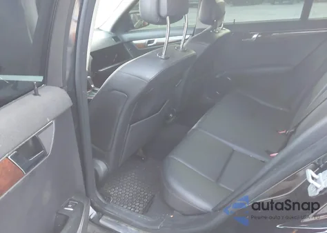 2009 Mercedes-Benz C 300 Luxury 4Matic/Sport 4Matic from USA, damaged, VIN WDDGF81X49R056013